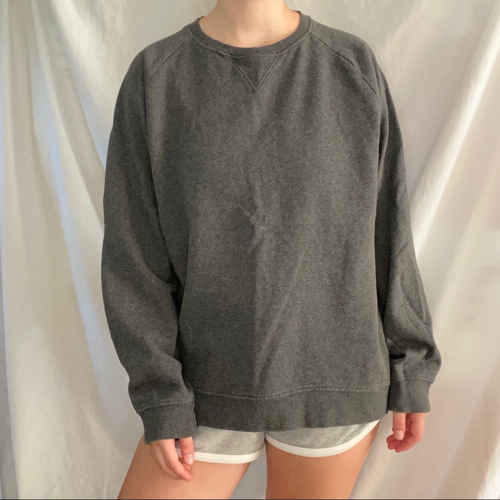 NWOT Reebok Fleece Lined Gray Crewneck